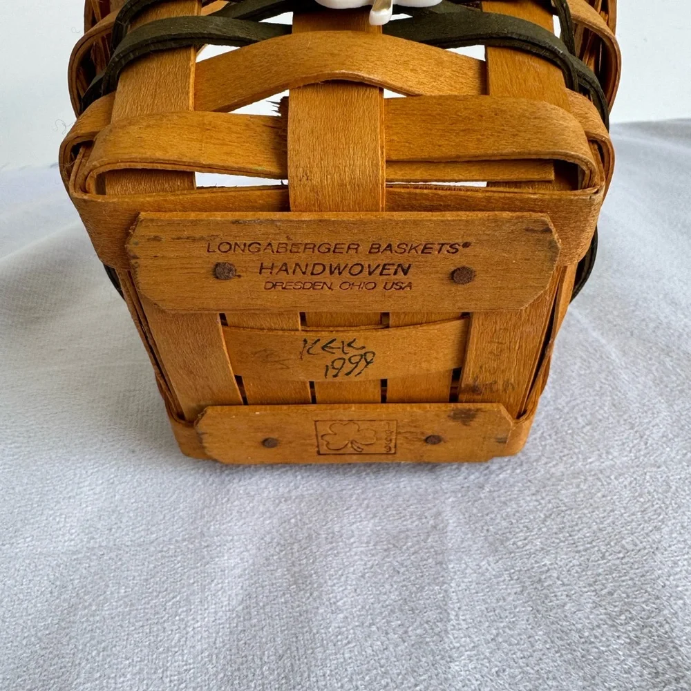 Longaberger Lots of Luck‎ basket limited edition St. Patrick's Day 1999 shamrock